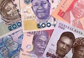 Nigeria Naira Crashes To N900 Per US Dollar