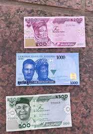 Buhari Unveils New Naira Notes