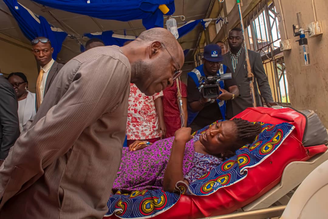 Otti Offers Support To Federal Medical Centre, Umuahia, Empathises With Patients