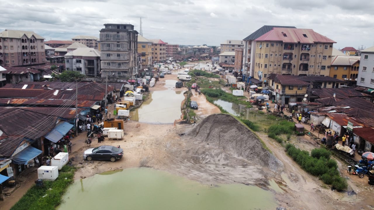 Otti Flags Off Reconstruction Of Port Harcourt Road Aba, Says Jinx Finally Broken