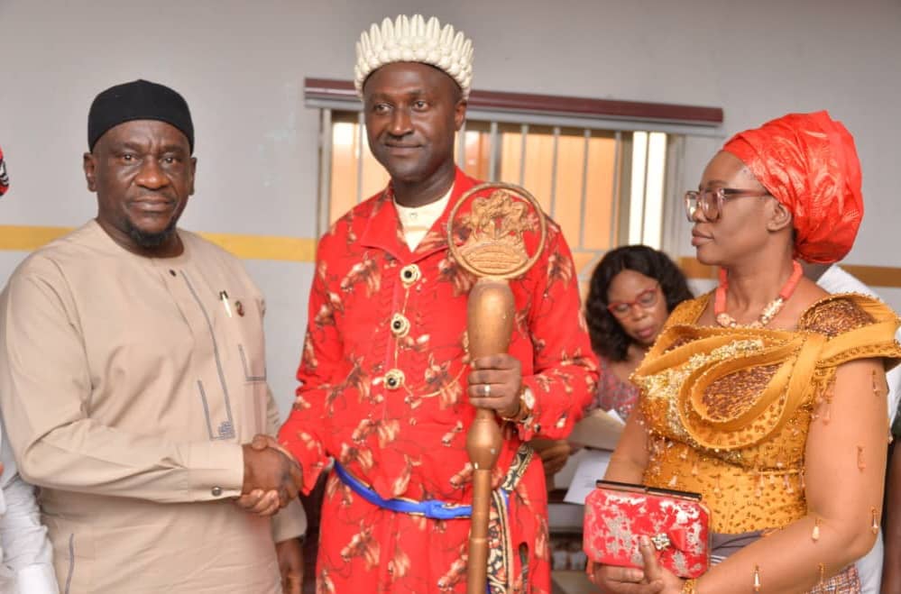 Abia Govt Presents Staff Of Office To New Eze Aro, Charges Him To Ensure Peace